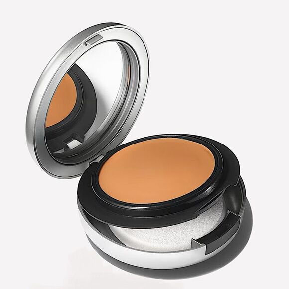 MAC Cosmetics • Studio Fix Tech • Cream-to-Powder Foundation C4.5 - Picture 1 of 10